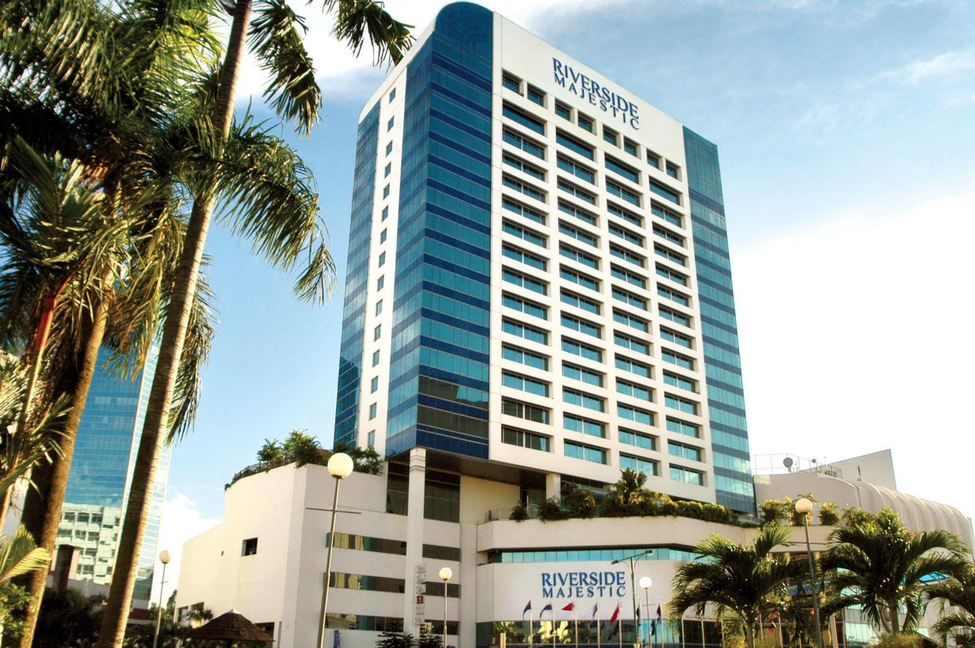 Puteri Wing - Riverside Majestic Hotel Kuching Luaran gambar